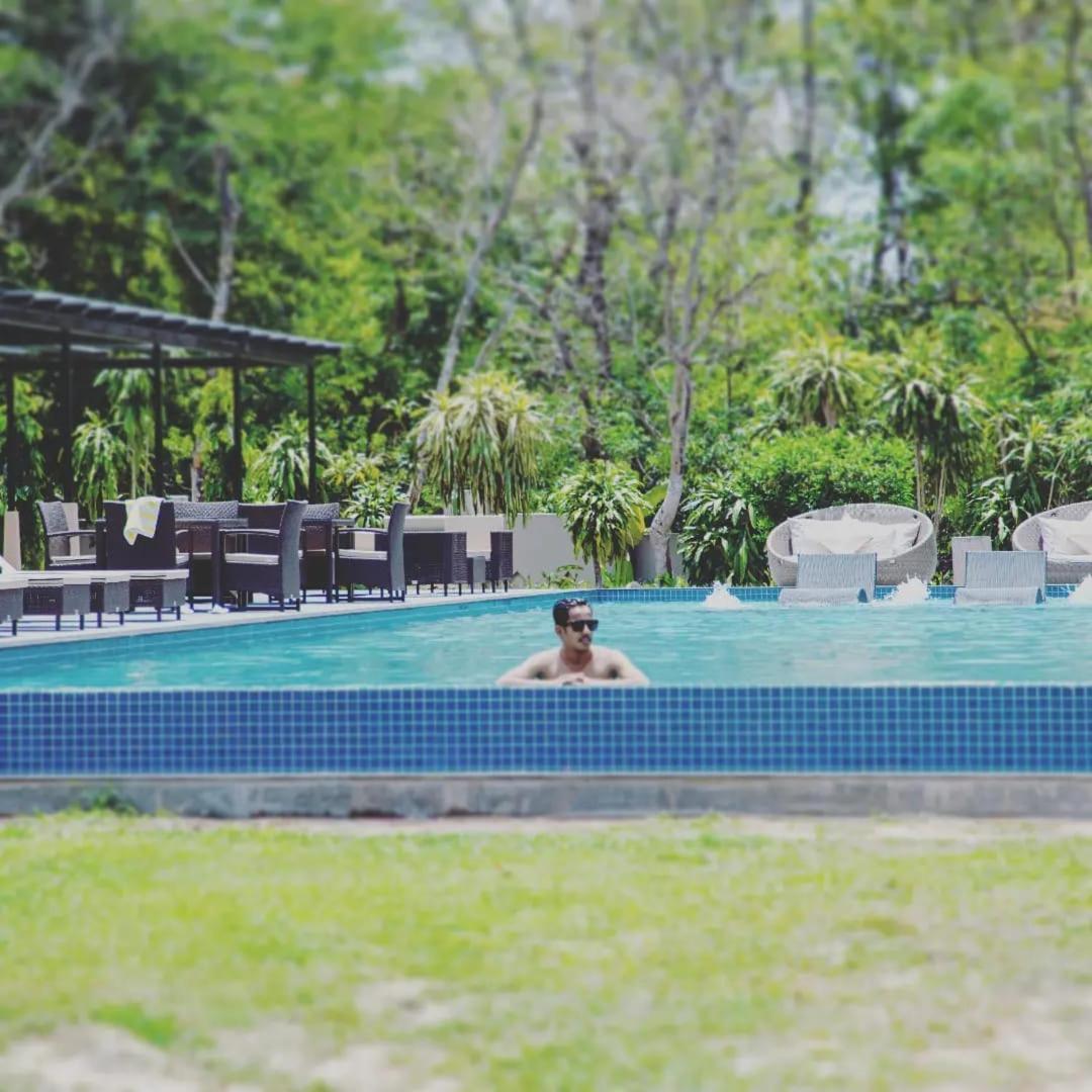 Miraaya Wellness And Golf Resort チトワン エクステリア 写真