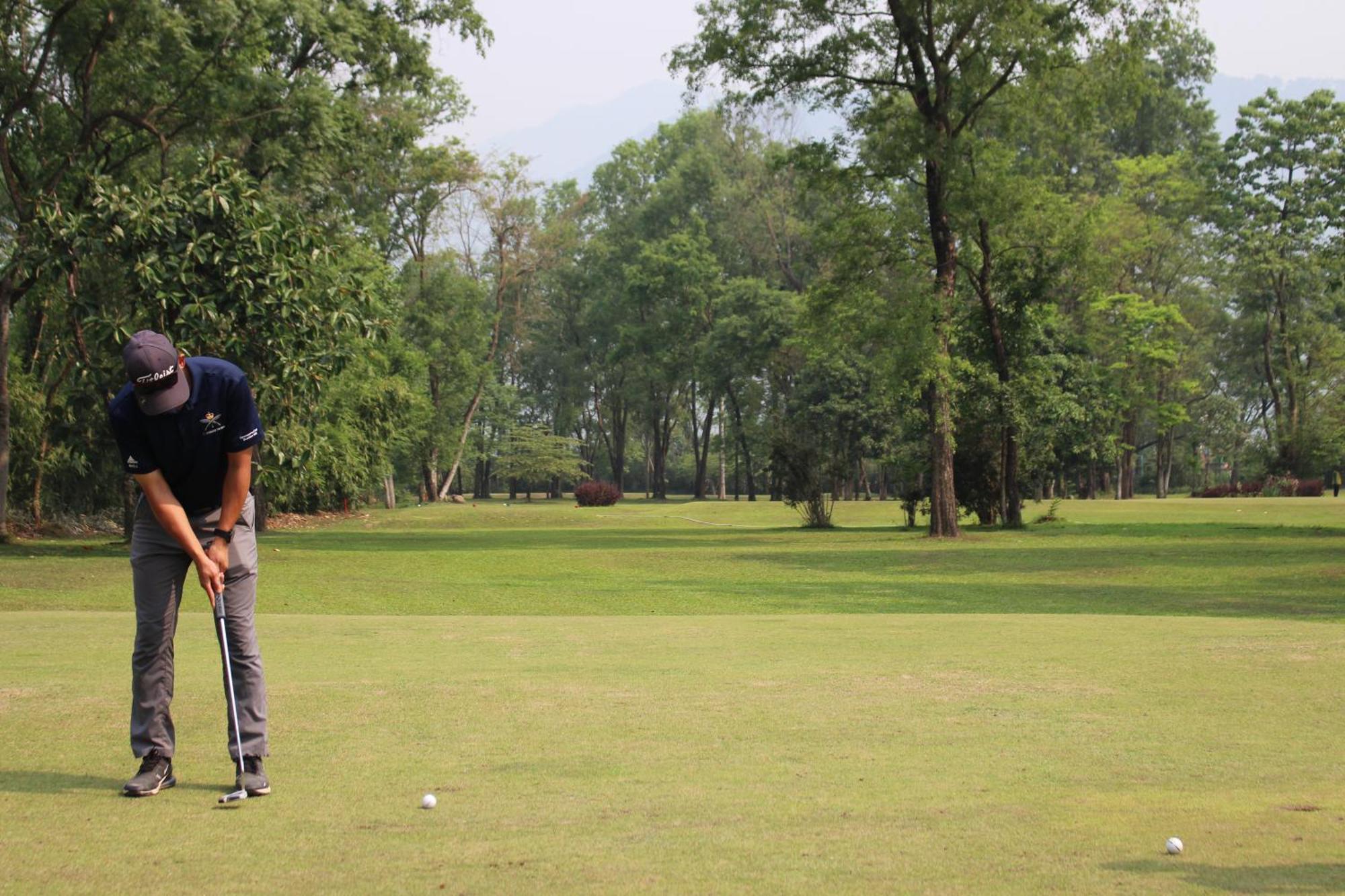 Miraaya Wellness And Golf Resort チトワン エクステリア 写真