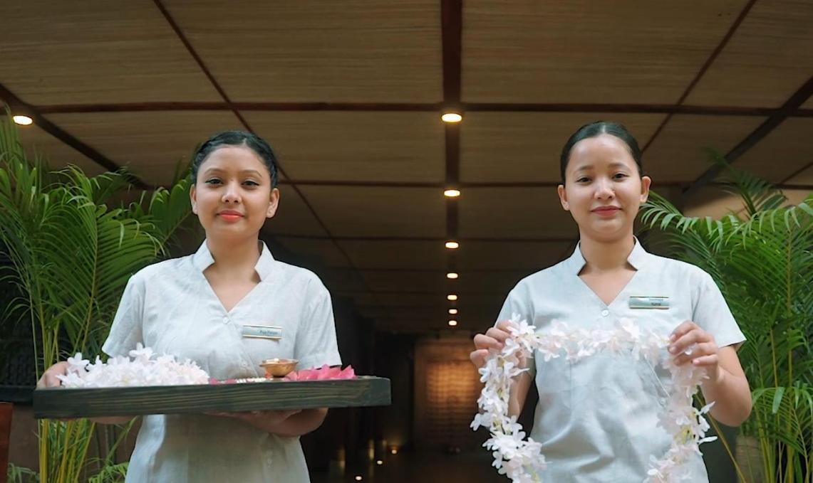 Miraaya Wellness And Golf Resort チトワン エクステリア 写真