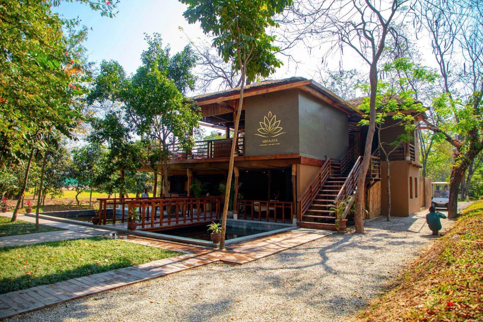 Miraaya Wellness And Golf Resort チトワン エクステリア 写真