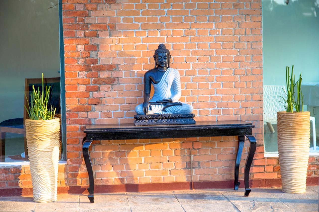 Miraaya Wellness And Golf Resort チトワン エクステリア 写真